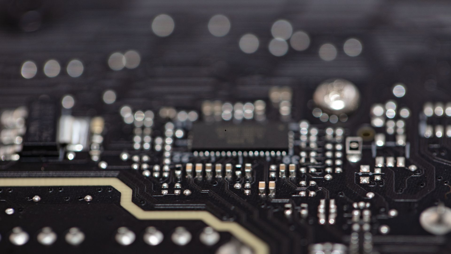 Micro-soudure smartphone : signes, diagnostics et réparations